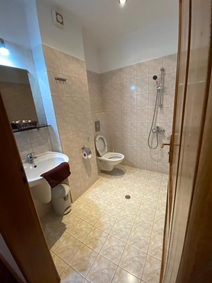 Family Hotel The Golden Fish Sozopol Esterno foto