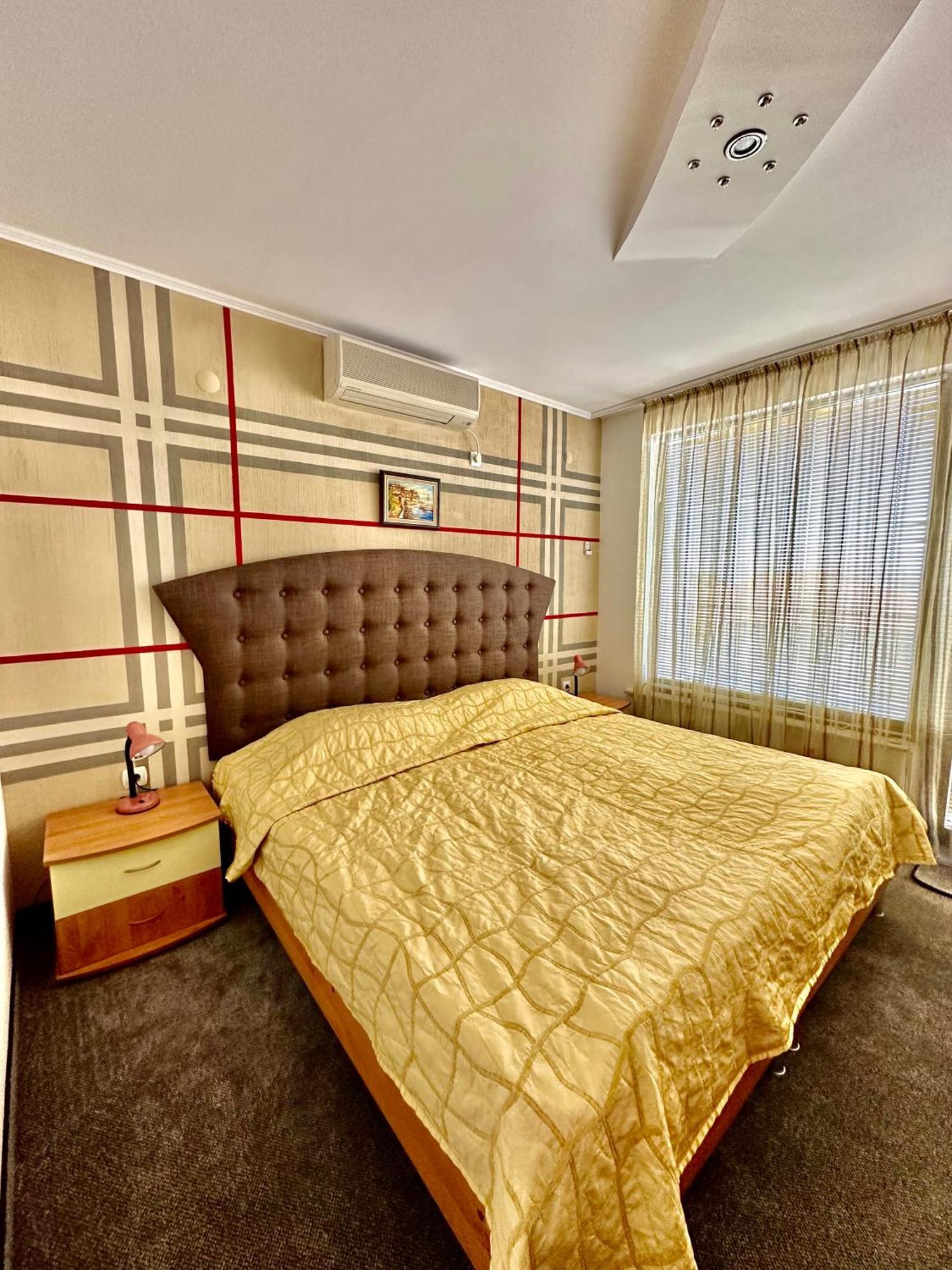 Family Hotel The Golden Fish Sozopol Esterno foto
